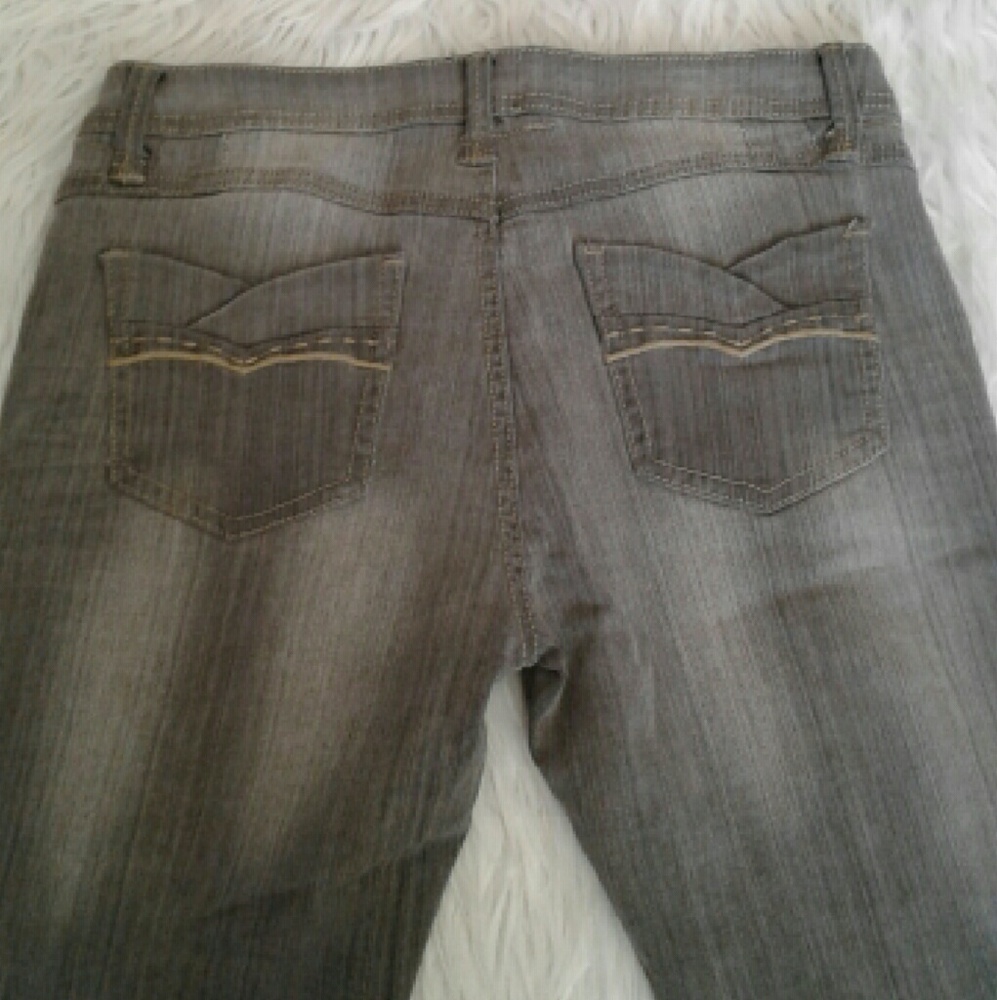 2b bebe jeans - Picture 2 of 3